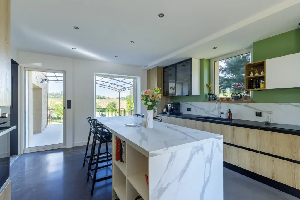 Projet particulier, aménagement intérieur : rénovation corps de ferme à Allex par Aurore Blache.