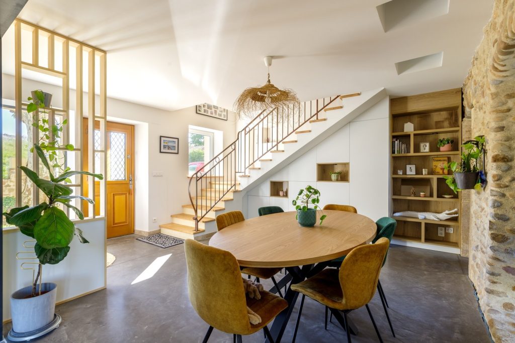 Projet particulier, aménagement intérieur : rénovation corps de ferme à Allex par Aurore Blache.