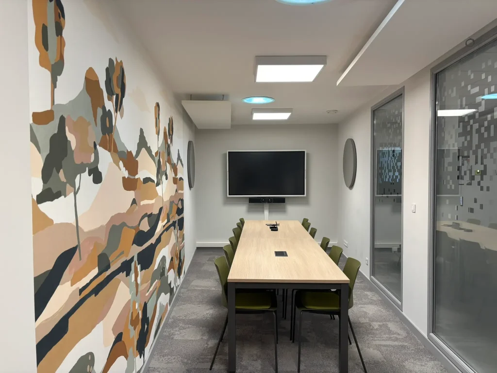 Réaménagement de locaux en salle de réunion et bureaux de médecins à Valence - APST